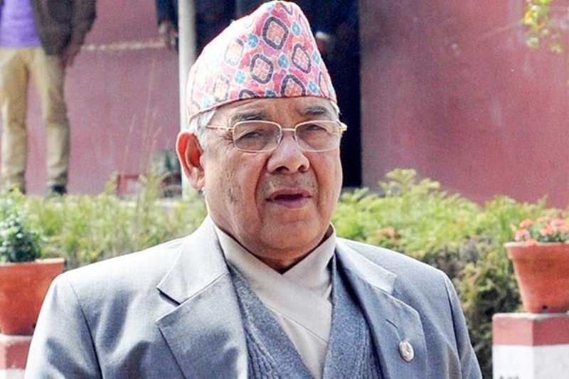 बामदेब फेरि नजिकिए प्रधानमन्त्री ओलीसँग, अध्यक्ष/प्रधानमन्त्रीबाट राजीनामा  नदिन प्रस्ताव | suryakhabar.com